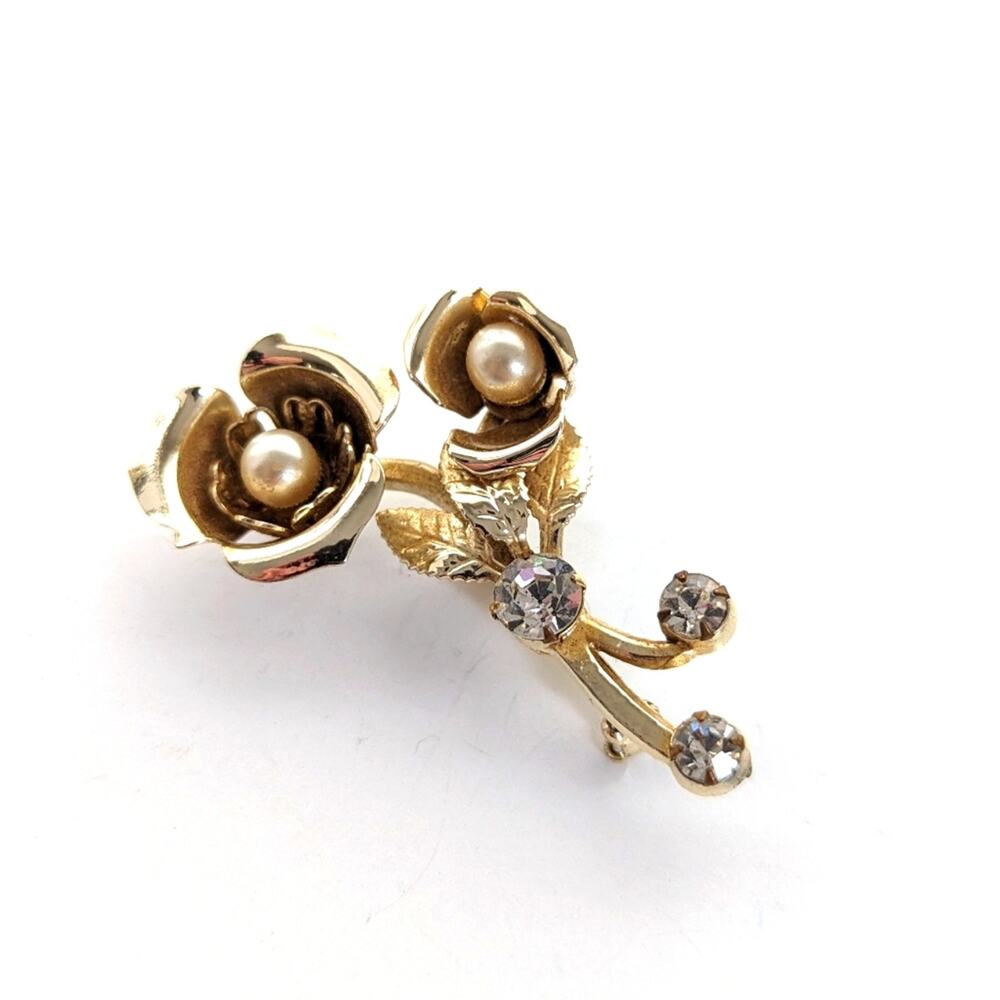 Vintage Estate Prong Set Rhinestone Faux Pearl Gold Tone Rose Floral Brooch